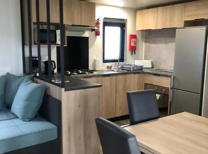 Кемпинг Mobil Familial - 3 - 45 M2 - N 211 Сен-Жюльен-ан-Борн